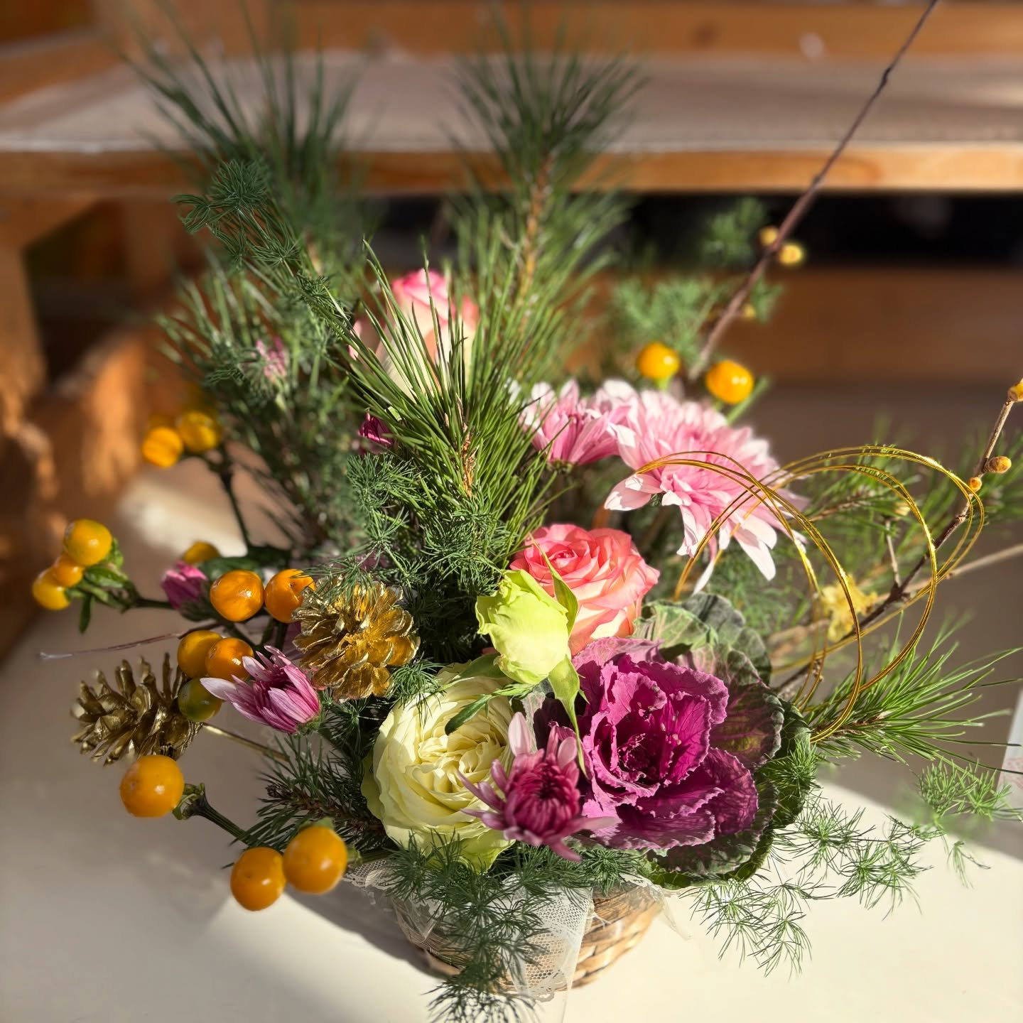 お正月アレンジメント、30日まで販売予定です!